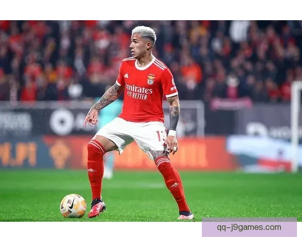 本菲卡官宣引进阿根廷萨斯菲尔德中场天才罗尔海瑟